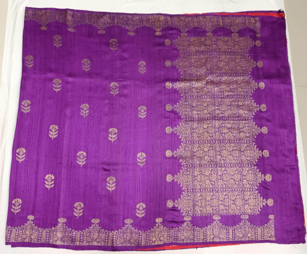 Handloom Banarasi katan katan pure silk saree in purple in dupion finish with floral motifs