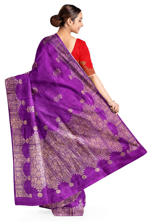 Handloom Banarasi katan katan pure silk saree in purple in dupion finish with floral motifs