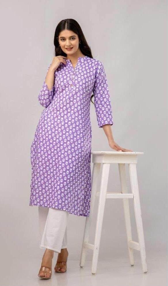 Cotton  kurti in straight cut in lavender