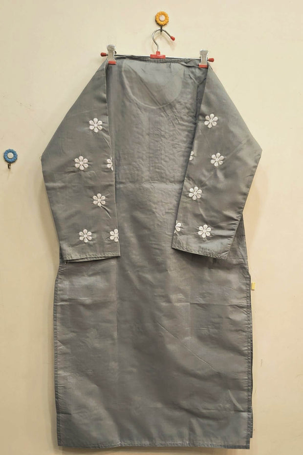 Cotton kurti with Lucknowi chikan work in  grey