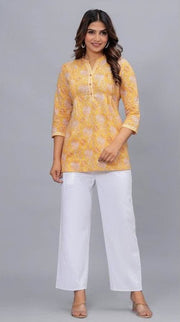 Cotton tunic in yellow