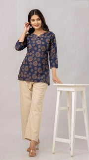 Cotton tunic in navy blue