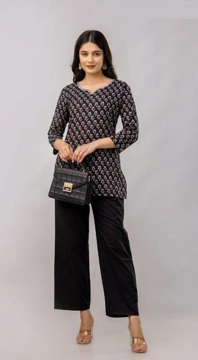 Cotton tunic in black