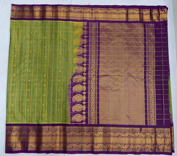 Handloom Gadwal SICO ( silk cotton) saree in mehndi  green