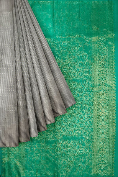 Kanchi borderless pure silk saree in grey