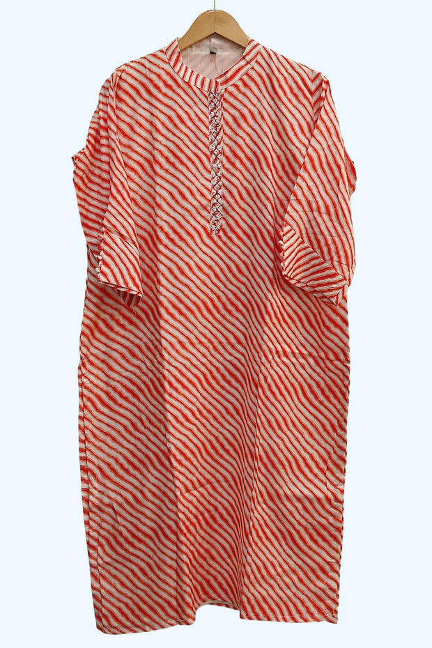 Muslin  kurta in straight cut in red & white in diagonal pattern