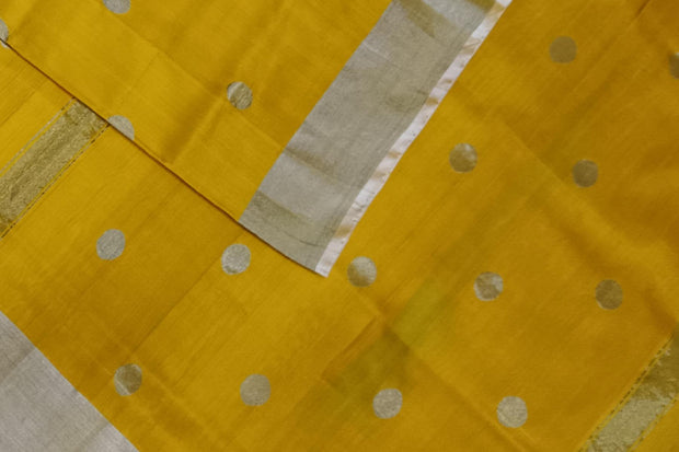 Handwoven Uppada pure silk saree in yellow  with round motifs